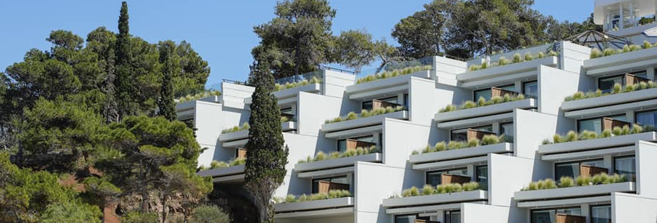 simon-launay-NfD89_IK3mY-unsplash 1 simon-launay-NfD89_IK3mY-unsplash 1