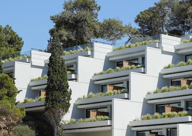 simon-launay-NfD89_IK3mY-unsplash 1