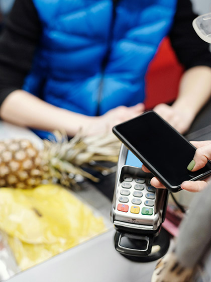 RETAIL_0016_pexels-jack-sparrow-4199525